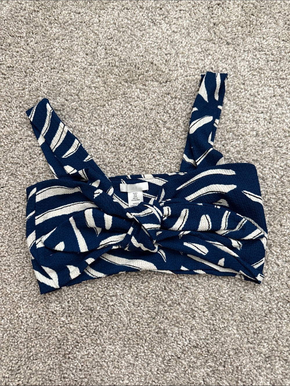 H&M Navy and White Knot-Front Patterned Crop Top